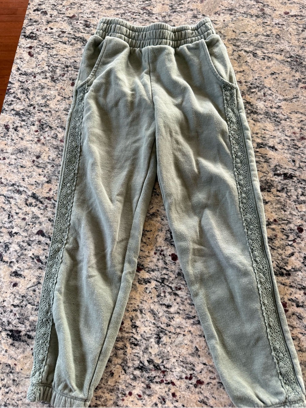 So green jogger sweatpants size 6/7 with lace detail